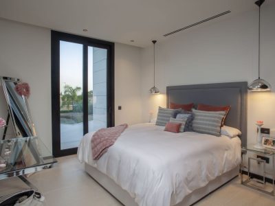 Villa til salg i Nueva Andalucía, Marbella, Málaga (Spanien)